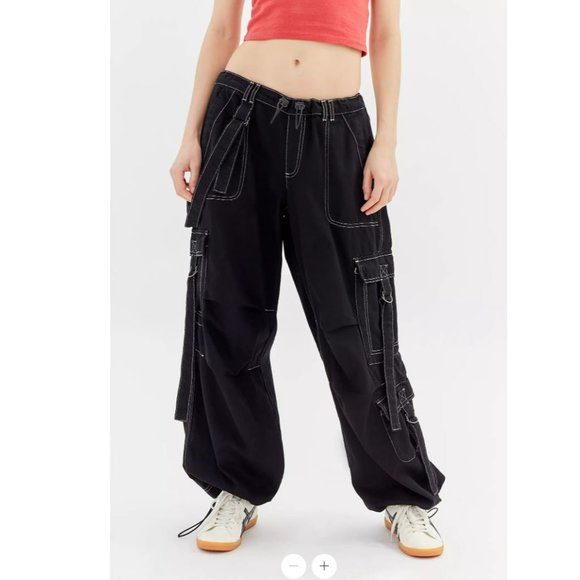 BDG baggy cargos Size Small - Picture 2 of 6